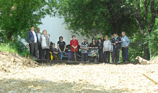 Праве пут на клизишту?! 